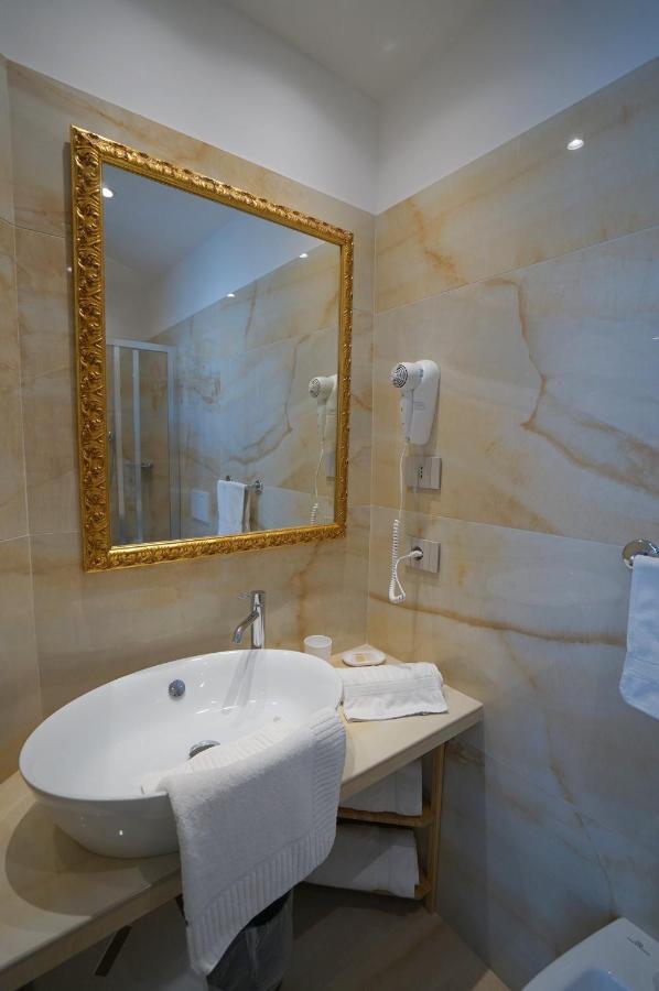 Hotel Villa Fulgida Cattolica Dış mekan fotoğraf