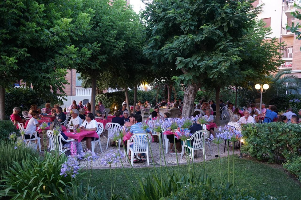 Hotel Villa Fulgida Cattolica Dış mekan fotoğraf