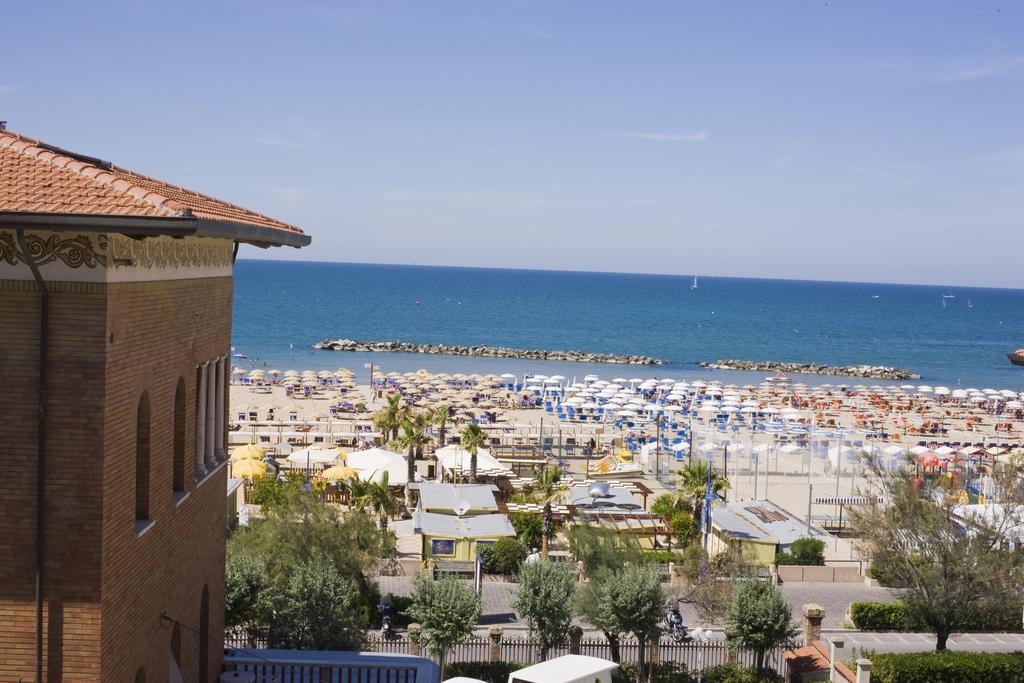 Hotel Villa Fulgida Cattolica Dış mekan fotoğraf